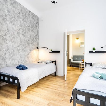 Apartamento Pod Arkadami Varsovia Exterior foto