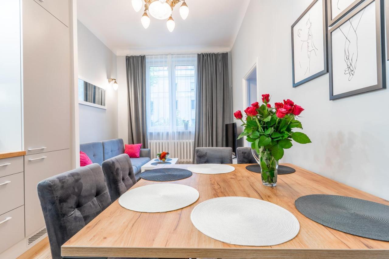 Apartamento Pod Arkadami Varsovia Exterior foto