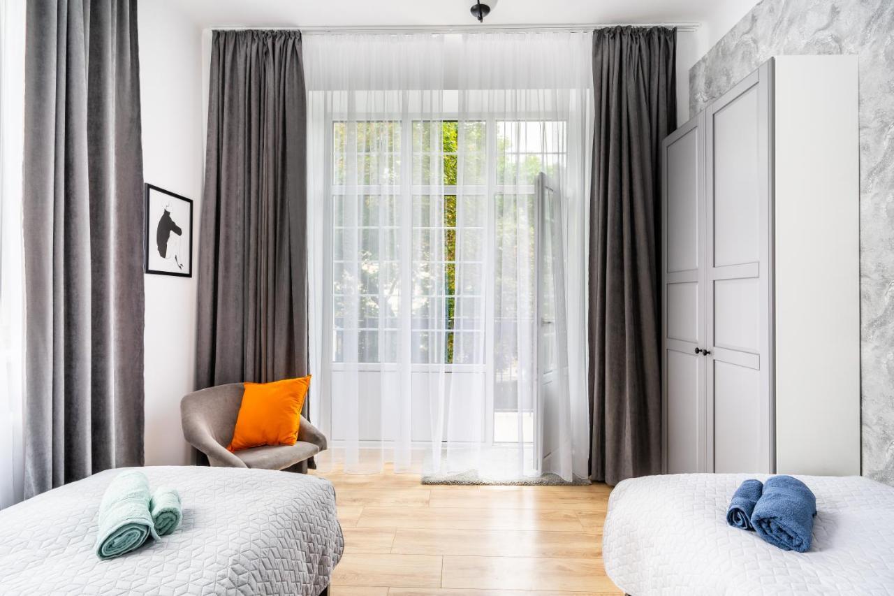 Apartamento Pod Arkadami Varsovia Exterior foto