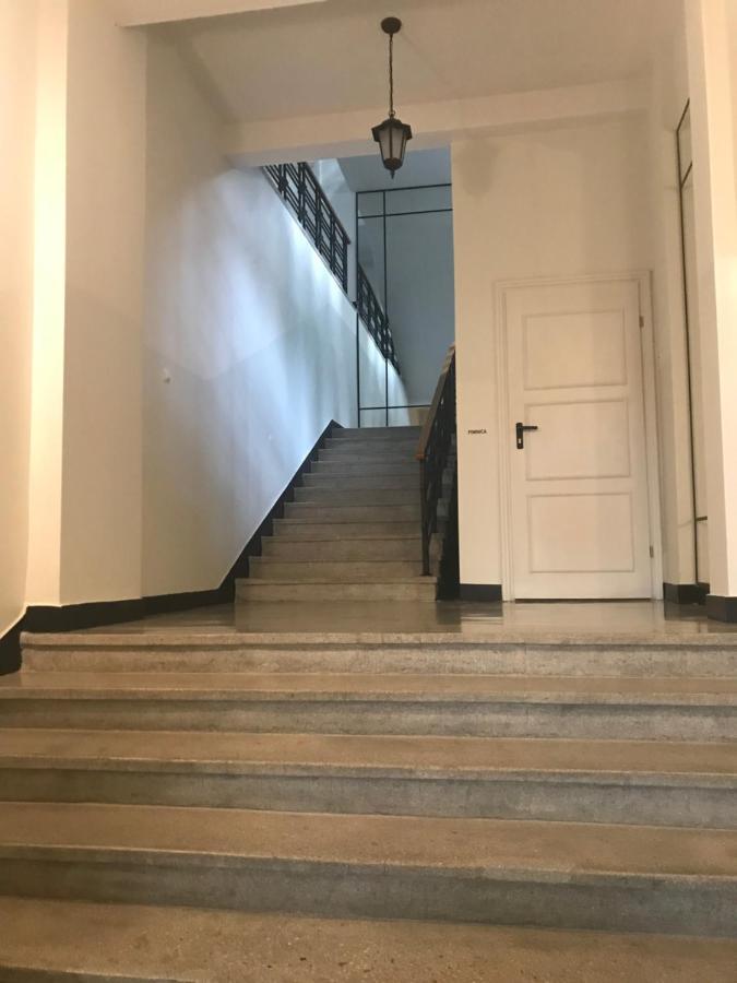 Apartamento Pod Arkadami Varsovia Exterior foto
