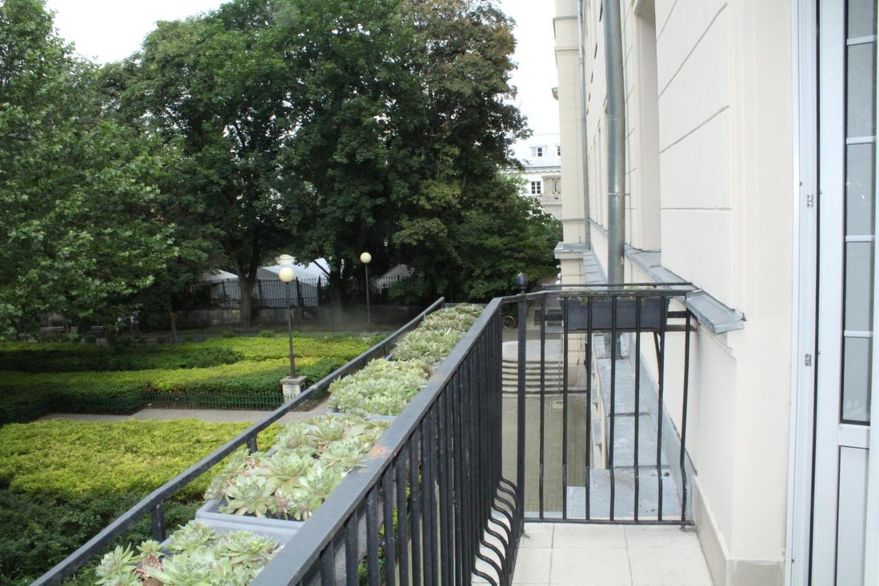 Apartamento Pod Arkadami Varsovia Exterior foto